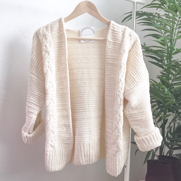 upstyleboutique Sweaters - ❗️One Left ❗️NWT Vanilla Chenille Cardigan